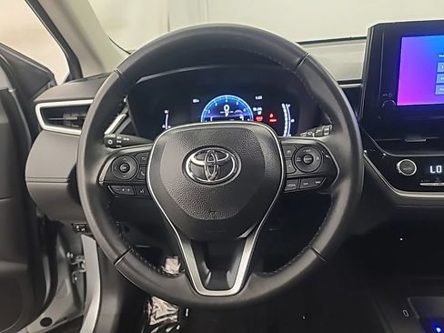 Used 2026 Toyota Corolla Cross LE FWD image 32