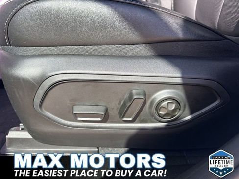 Used 2024 Jeep Grand Cherokee Limited w/ Luxury Tech Group II image 16