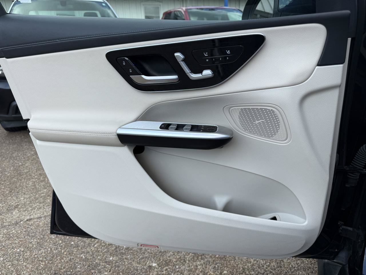 Used 2023 Mercedes-Benz GLC 300 4MATIC image 14