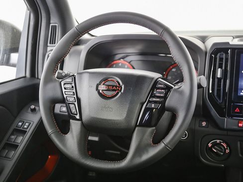 New 2025 Nissan Frontier PRO-4X w/ Tow Package image 17