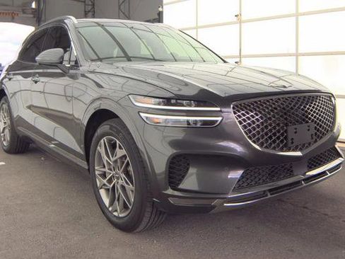 Used 2024 Genesis GV70 2.5T w/ Advanced Package image 2