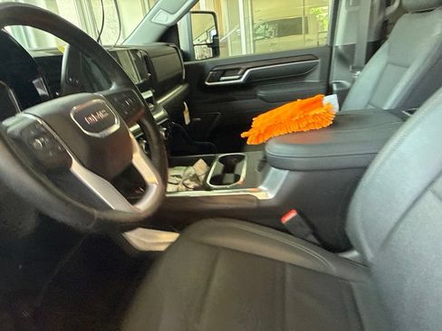Used 2026 GMC Sierra 2500 SLT w/ SLT Premium Package AWD/4WD image 2