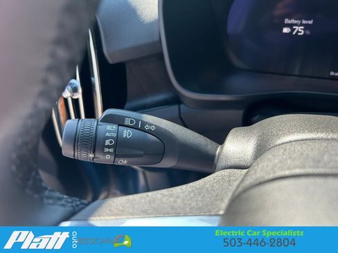 Used 2023 Volvo C40 P8 Recharge Plus AWD/4WD image 17