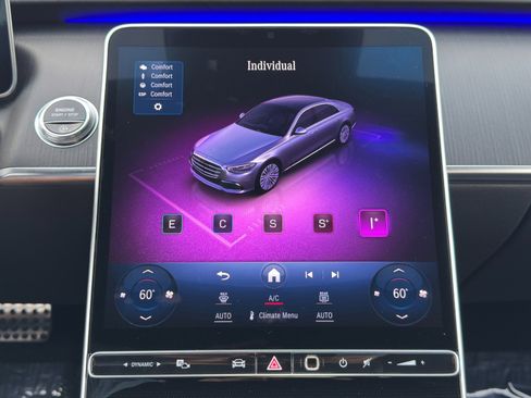 Used 2023 Mercedes-Benz S 500 4MATIC w/ AMG Line image 33