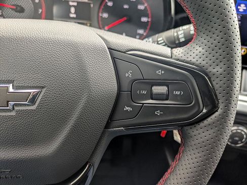 Certified 2025 Chevrolet Trax RS w/ Sunroof Package image 19