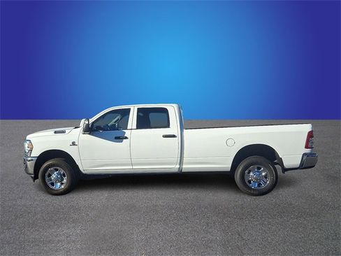 Used 2023 RAM 3500 Tradesman w/ Chrome Appearance Group image 7