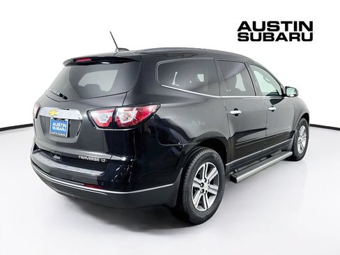 Used 2016 Chevrolet Traverse LT FWD image 7