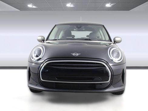 Used 2023 MINI Cooper 2-Door Hardtop w/ Signature Upholstery Package image 6