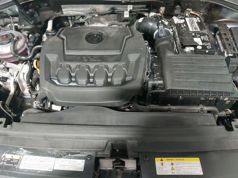 Used 2022 Volkswagen Tiguan SEL R-Line image 32