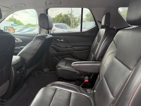 Used 2018 Chevrolet Traverse LT FWD image 10