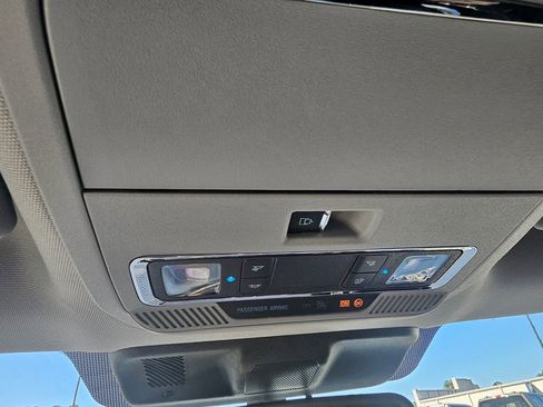 New 2026 Ford F250 Lariat w/ Black Appearance Package image 44