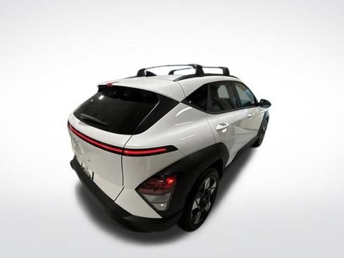 Used 2025 Hyundai Kona SEL FWD image 3