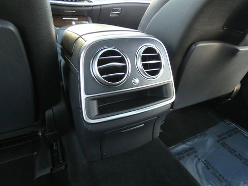 Used 2015 Mercedes-Benz S 550 Sedan image 47