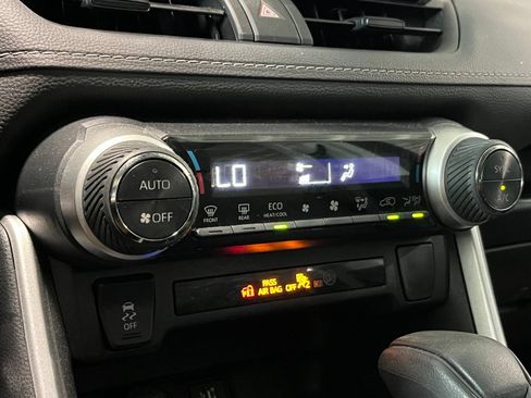 Used 2023 Toyota RAV4 XLE AWD/4WD image 23