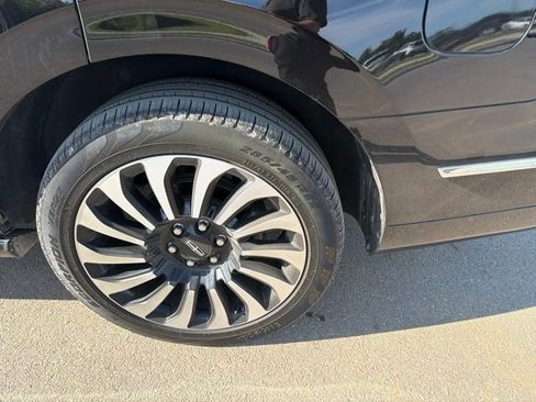 Used 2024 Lincoln Navigator Black Label AWD/4WD image 14