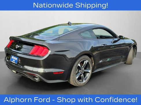 Certified 2022 Ford Mustang Coupe RWD image 3