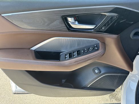 Used 2023 Acura MDX SH-AWD w/ Advance Package image 14