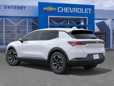 New 2026 Chevrolet Equinox EV LT image 3