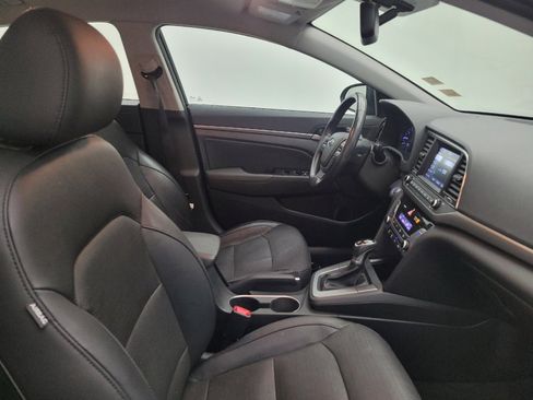 Used 2017 Hyundai Elantra Limited FWD image 21