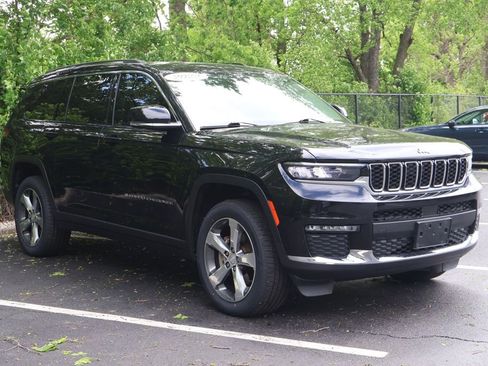 Used 2022 Jeep Grand Cherokee L Limited AWD/4WD image 11