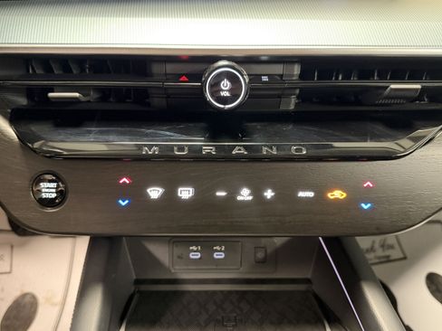 Used 2025 Nissan Murano SL AWD/4WD image 12