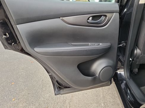 Used 2020 Nissan Rogue Sport S AWD/4WD image 10