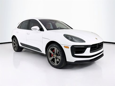 New 2026 Porsche Macan S image 7
