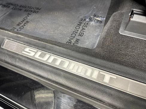 Used 2021 Jeep Grand Cherokee L Summit w/ Advanced Protech Group IV AWD/4WD image 63