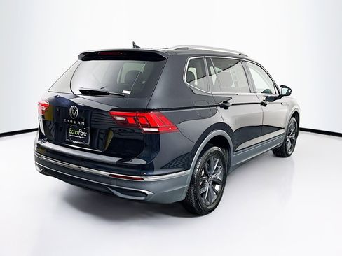 Used 2024 Volkswagen Tiguan SE image 9