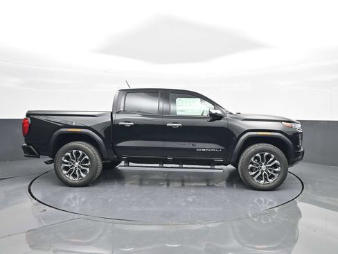 New 2026 GMC Canyon Denali image 9