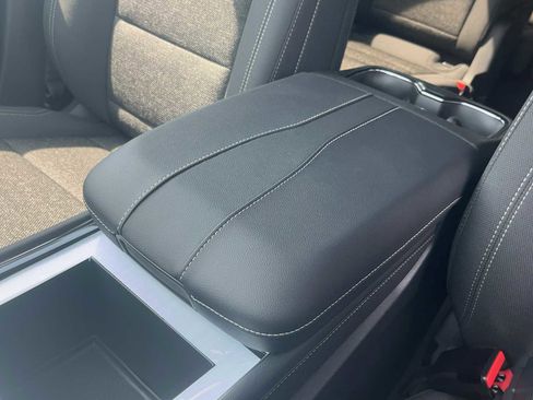 New 2026 Chevrolet Traverse LT FWD image 21