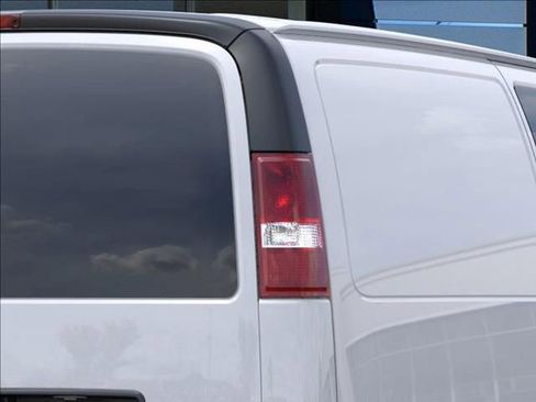 New 2025 GMC Savana 2500 w/ Communications Package RWD image 11