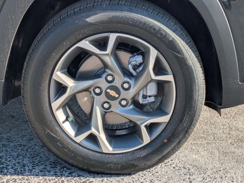 New 2026 Chevrolet Trax LT w/ Driver Confidence Package image 8