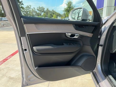 Used 2026 Volvo XC90 B6 Plus w/ Protection Package Premier image 12