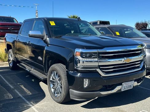 Used 2018 Chevrolet Silverado 1500 High Country AWD/4WD image 2