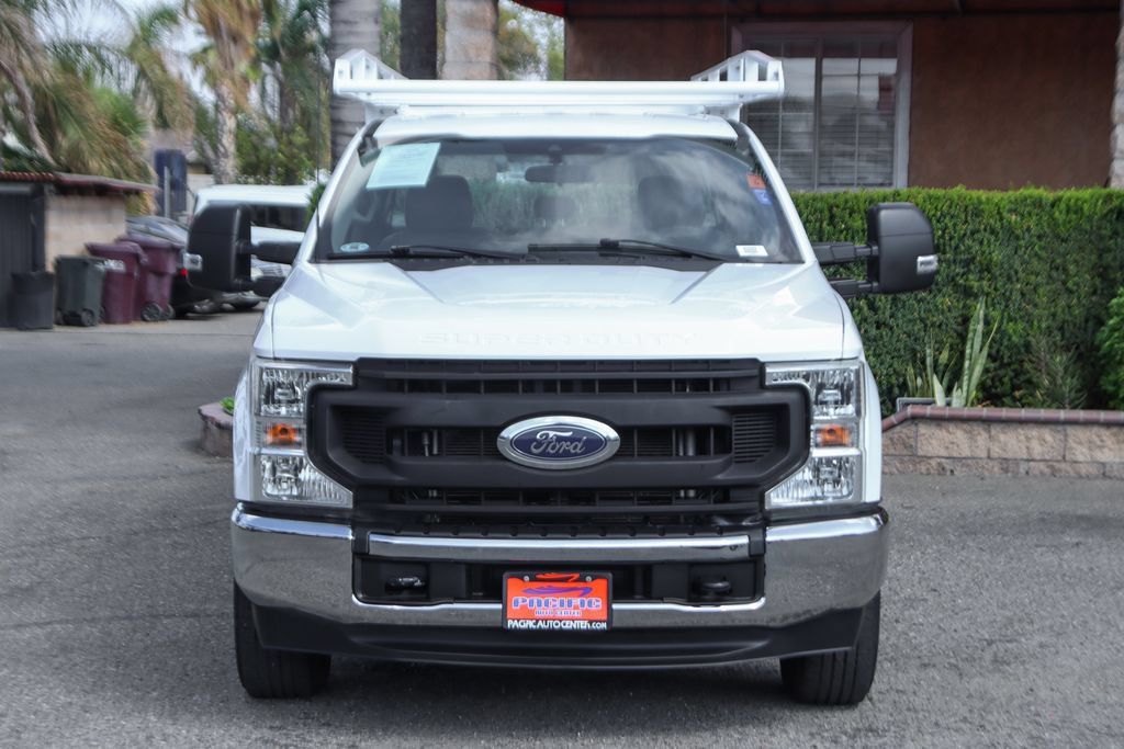 Used 2022 Ford F250 XL w/ Power Equipment Group RWD image 3
