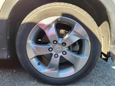 Used 2017 Honda HR-V LX image 5