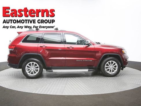 Used 2021 Jeep Grand Cherokee Laredo w/ Security & Convenience Group AWD/4WD image 44