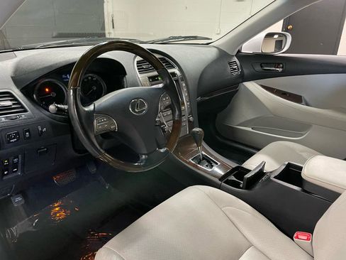 Used 2011 Lexus ES 350 Sedan image 14