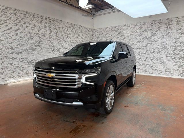 Used 2024 Chevrolet Tahoe High Country w/ Advanced Technology Package AWD/4WD image 3
