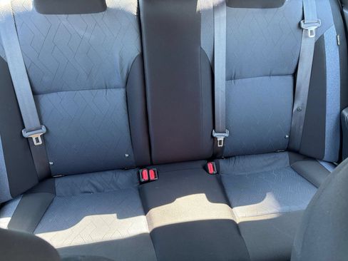 Used 2025 Nissan Versa SV FWD image 36