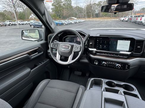 Used 2022 GMC Sierra 1500 Elevation image 20