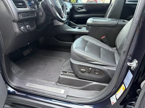 Used 2023 Chevrolet Tahoe LT w/ Luxury Package AWD/4WD image 9