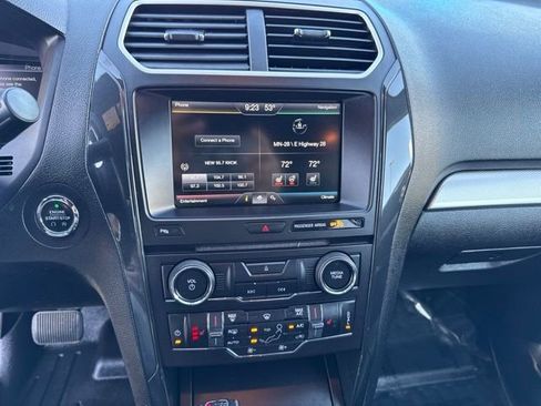 Used 2016 Ford Explorer XLT w/ Equipment Group 202A AWD/4WD image 12