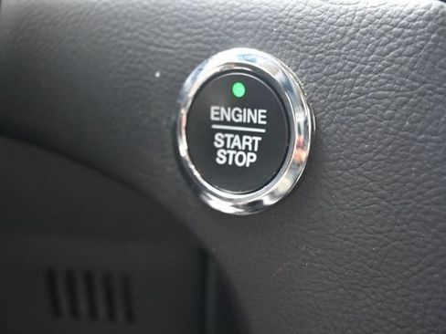 Used 2024 Ford Edge Titanium AWD/4WD image 22
