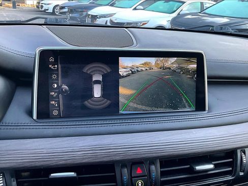 Used 2017 BMW X5 xDrive50i image 27