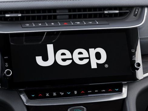 New 2026 Jeep Grand Cherokee Altitude RWD image 18