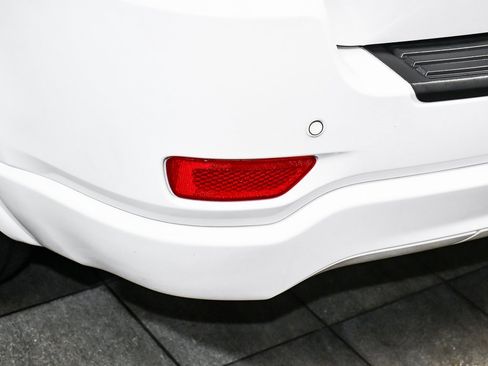 Used 2021 Jeep Grand Cherokee Laredo X image 68