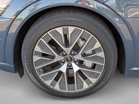 Used 2024 Audi Q8 e-tron Premium Plus w/ Premium Plus Package AWD/4WD image 11