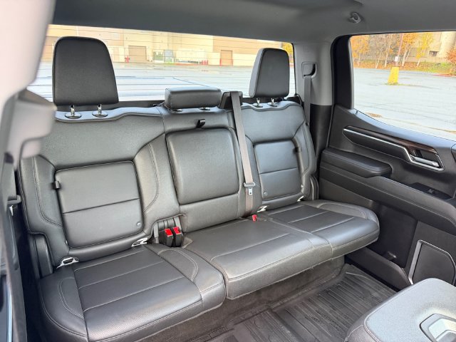 Used 2022 GMC Sierra 1500 SLT AWD/4WD image 22